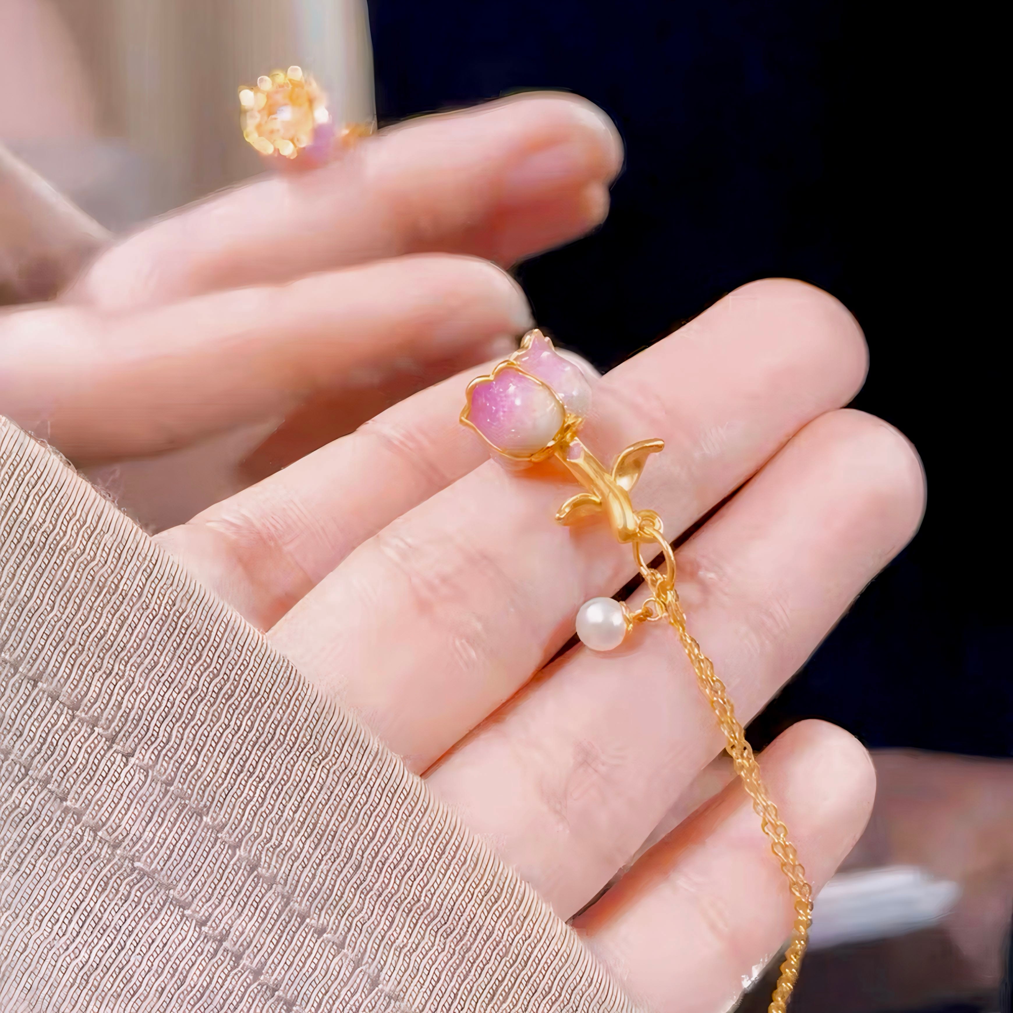 Belle's Last Petal Necklace